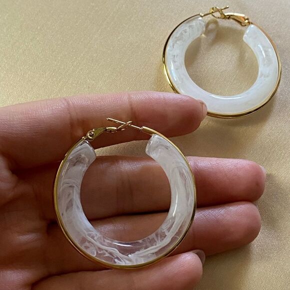 Bohemian white hoop earrings M4 - Picture 4 of 4